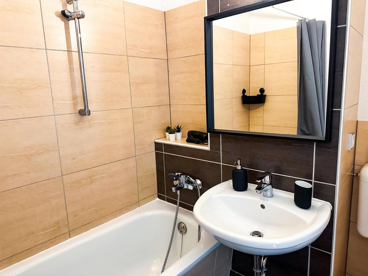 Modernes Apartment Naehe Chemnitz Wifi Netflix Neukirchen  Exterior photo